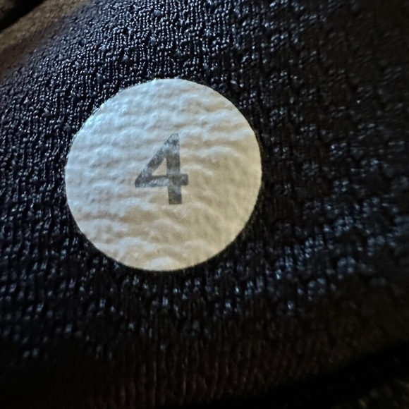 Lululemon🍋 Black and White Speckled Leggings Size 4 / 23” Inseam W/pockets - Picture 4 of 7